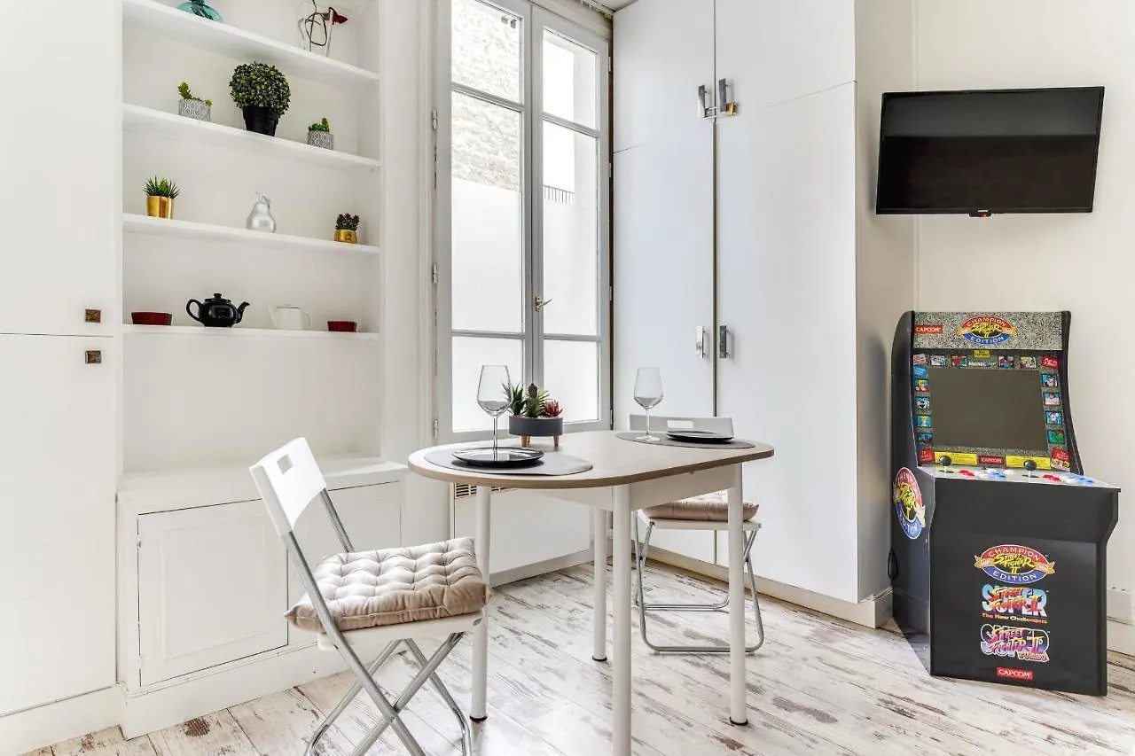 L'Emplacement Ideal - Tour Eiffel 10Min - Netflix - Paris Apartment